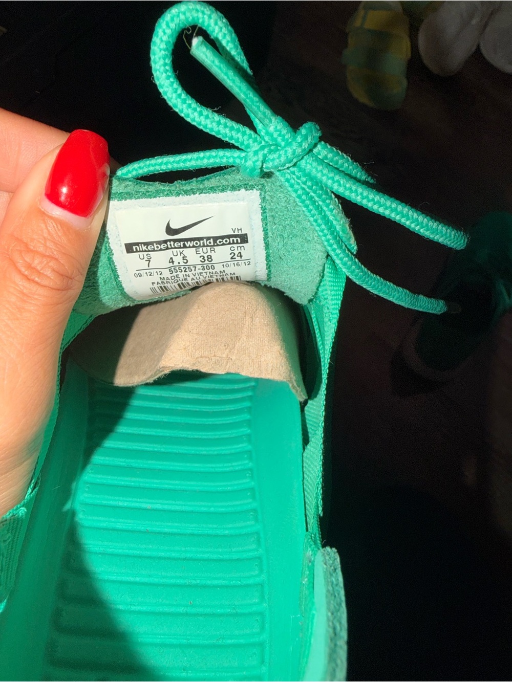 Nike Juvenate woven Women’s Teal Lace-Up Suede Sneakers